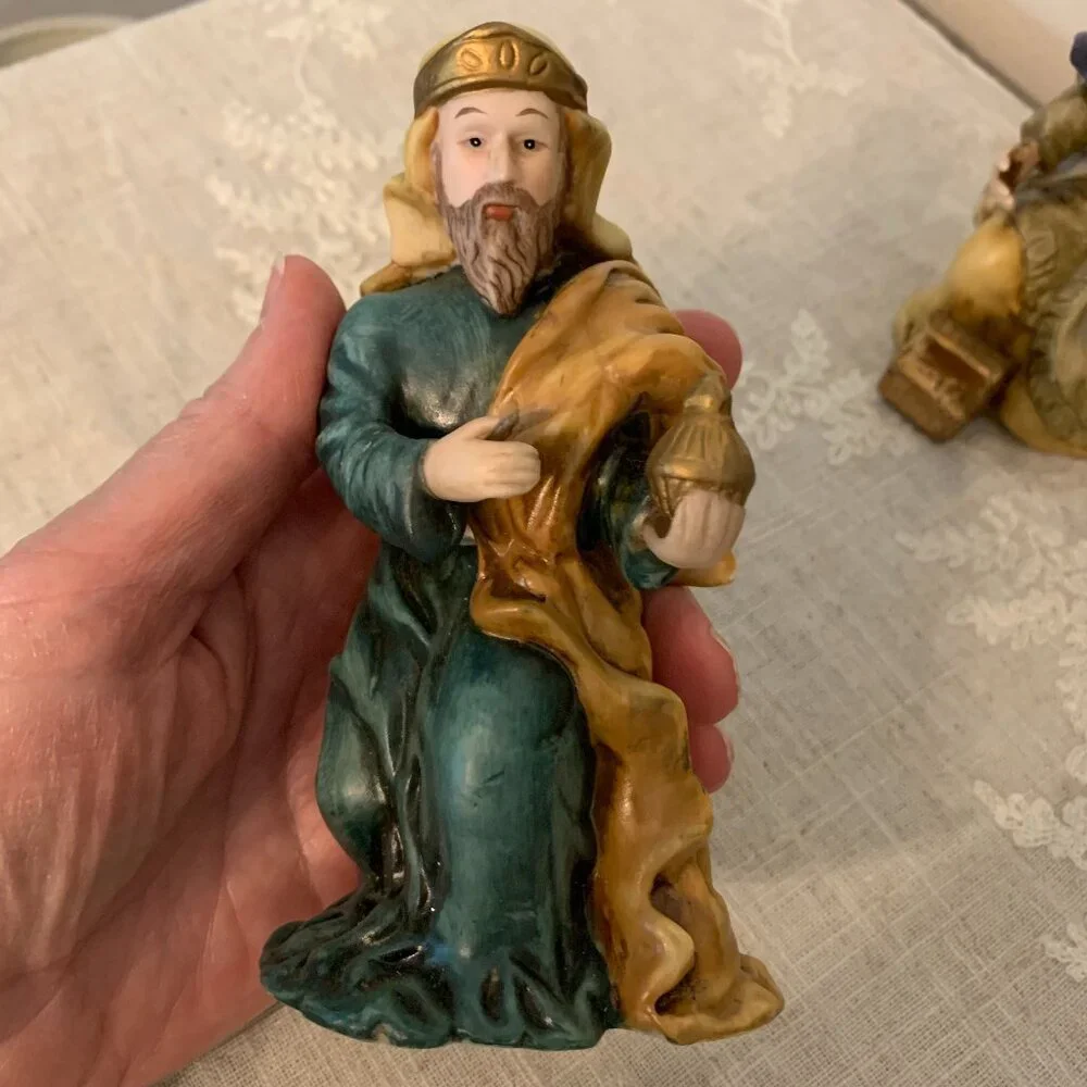 3 Wise Men Nativity Replacement Figurines Beautiful Vintage Hand Painted